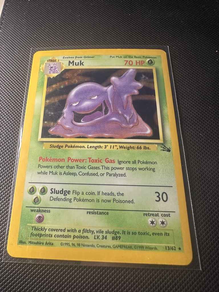 Muk Unlimited Holofoil LP Fossil English 13 |1635e28e-e6bd-4192-844b-f954da1b5585